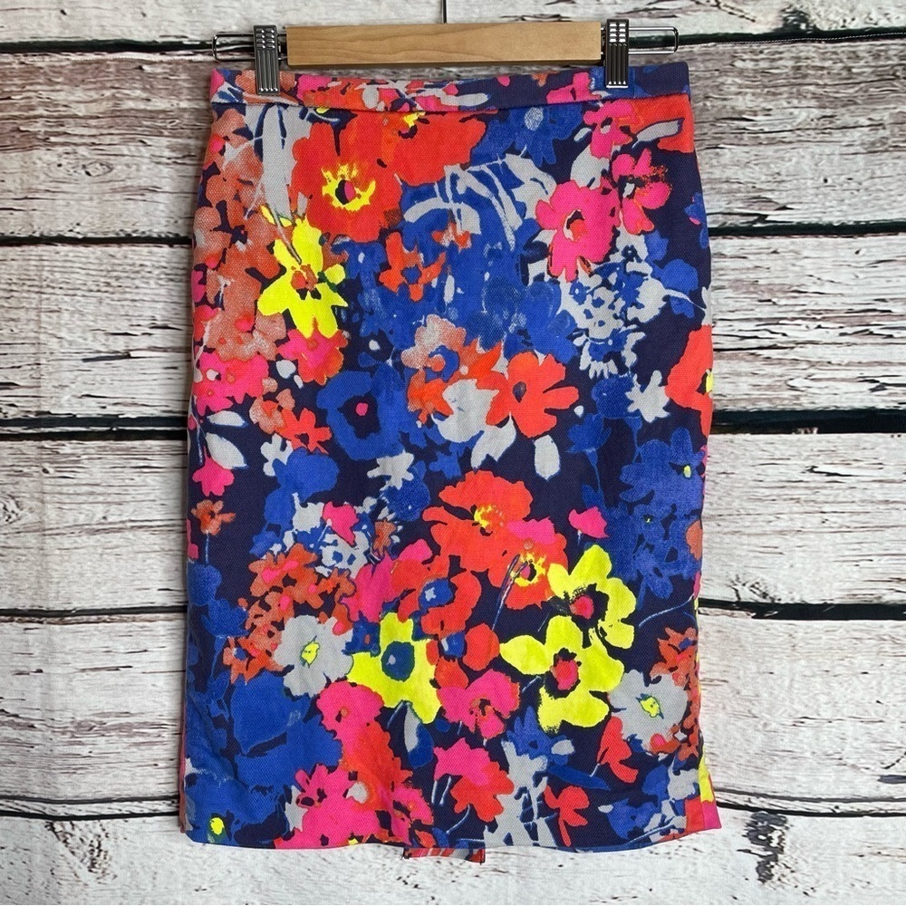 Ann Taylor LOFT Floral Multicolor Tweed Pencil Skirt Size 0 Beautiful Multicolor